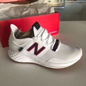 New Balance fresh foam Roav shoe